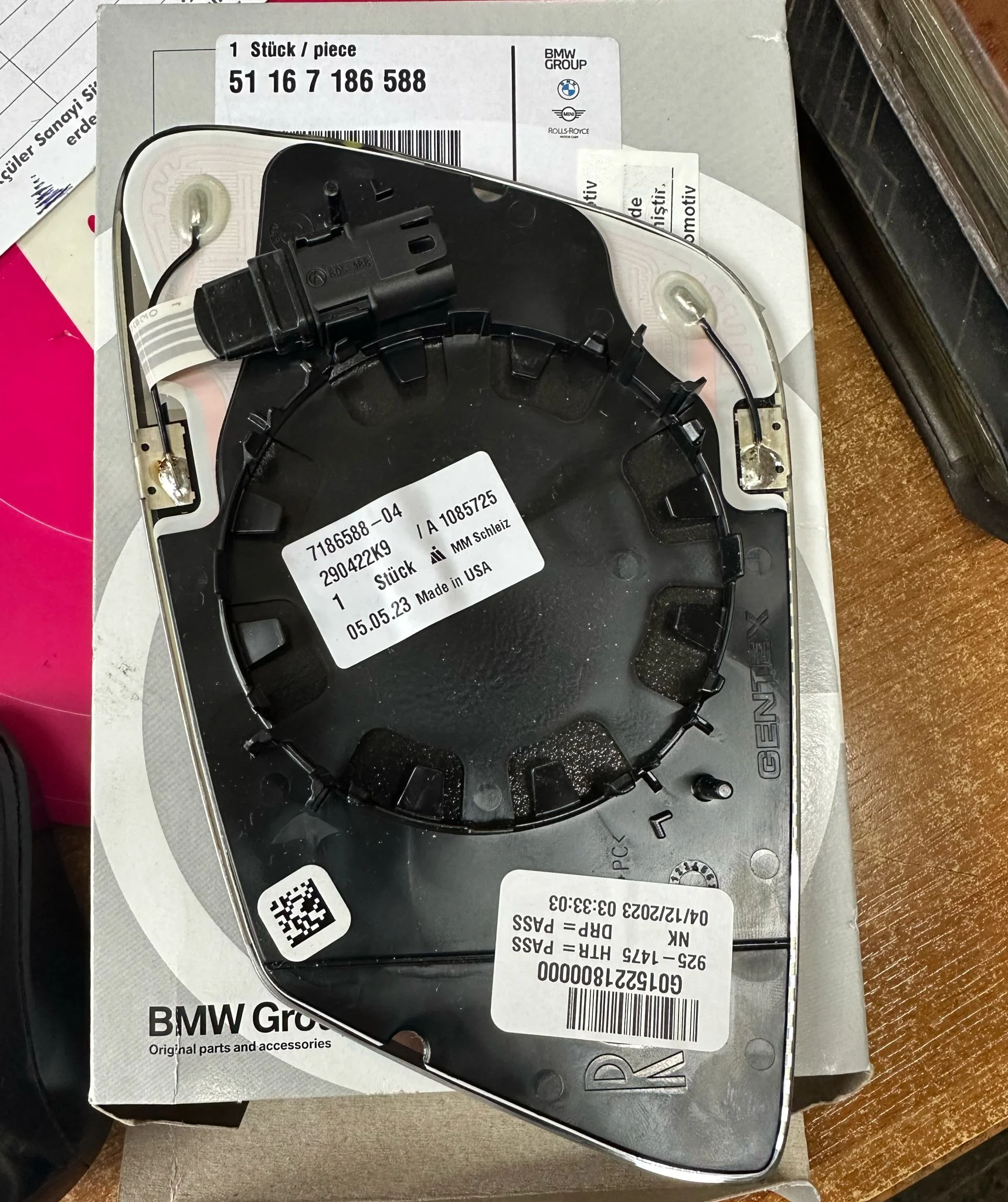 BMW AYNA CAMI F10 51167186588 - 2